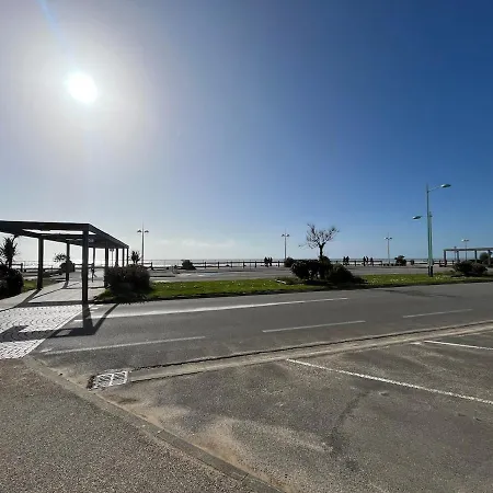 Vue Ocean Apartment *